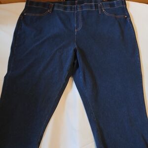 Time and Tru Dark Blue Women's Stretch Capris